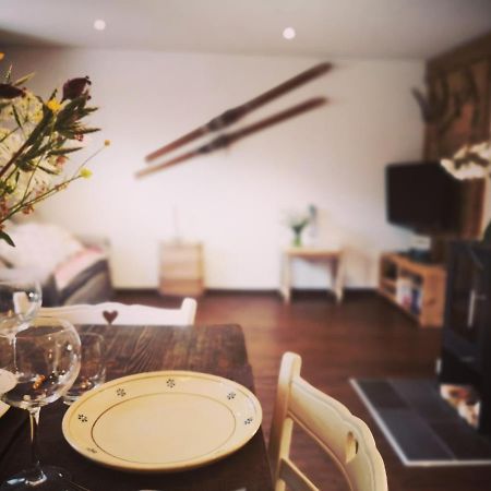 Urchige 2-Zimmerwohnung Matten  Ngoại thất bức ảnh